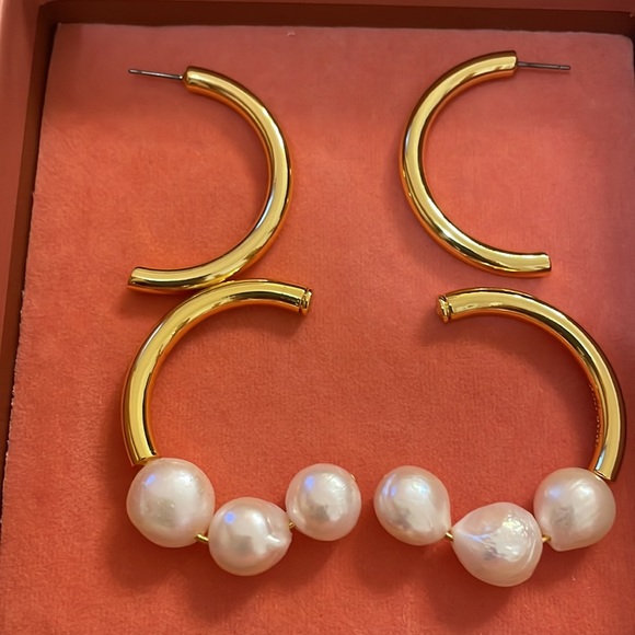 Cult Gaia Leonie Earrings never worn - gold hoop with pearl details - Picture 3 of 6